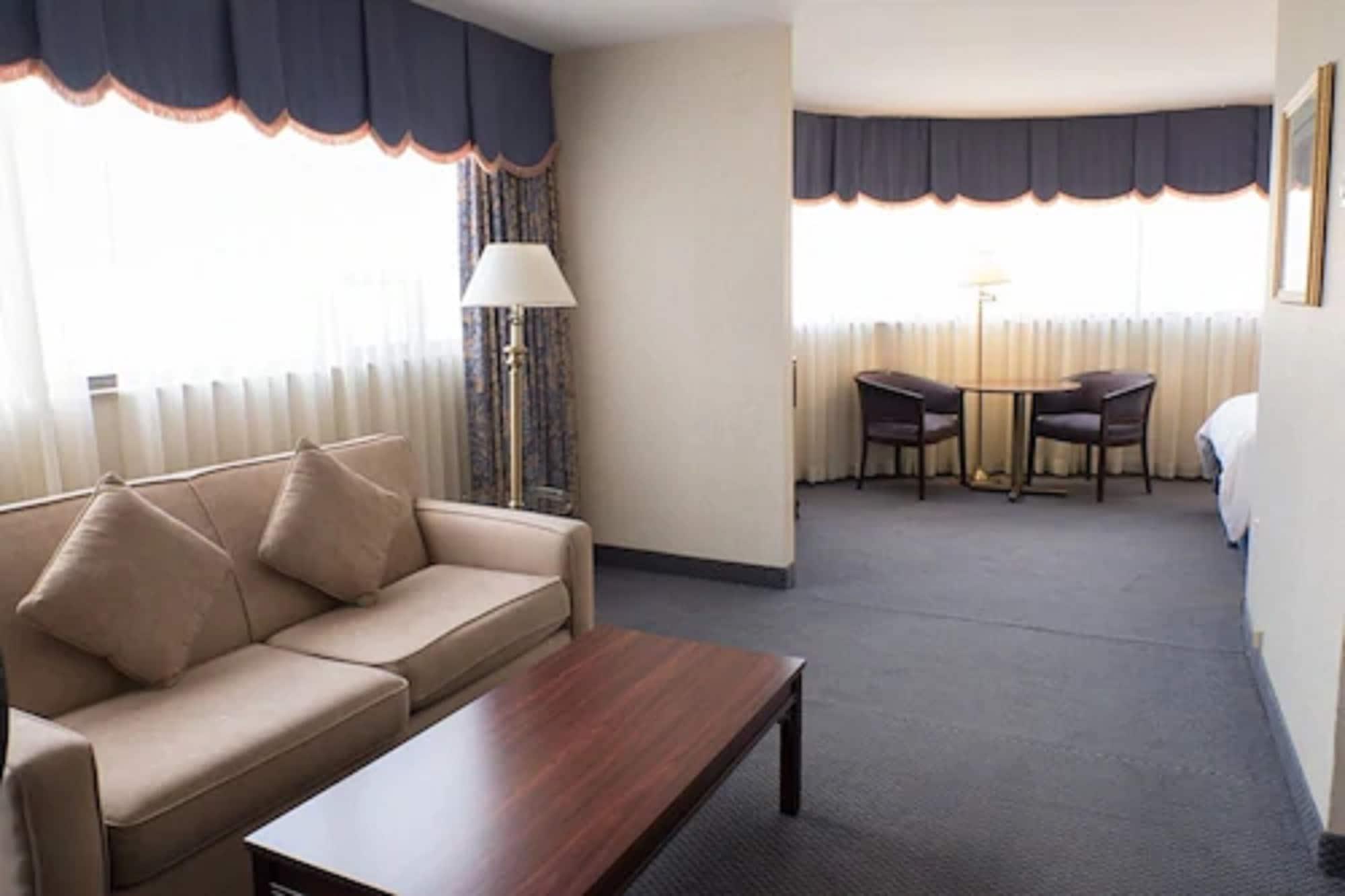 The Roehampton Hotel Торонто Экстерьер фото