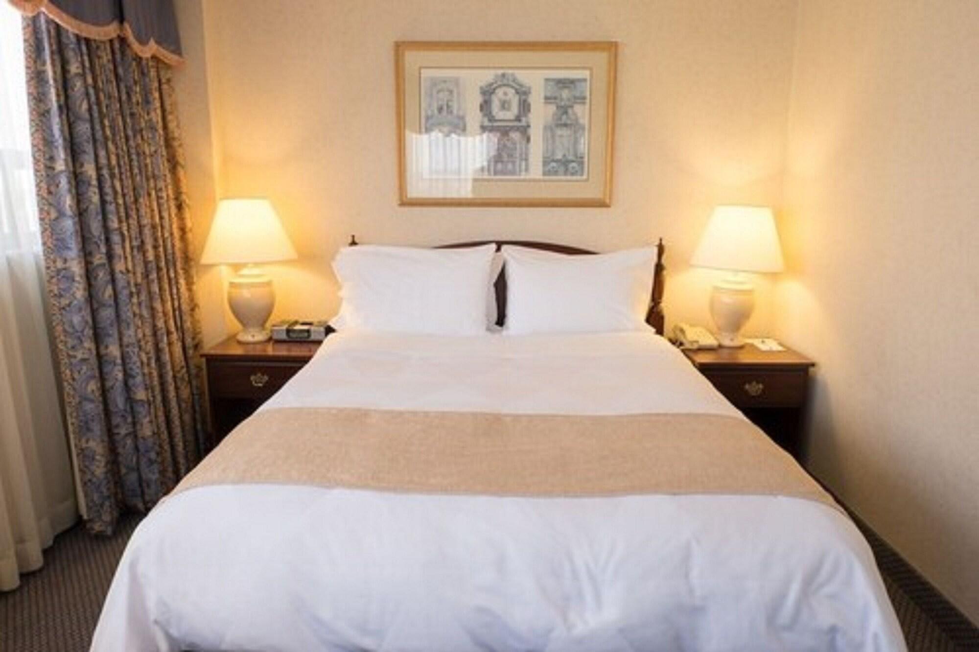 The Roehampton Hotel Торонто Экстерьер фото