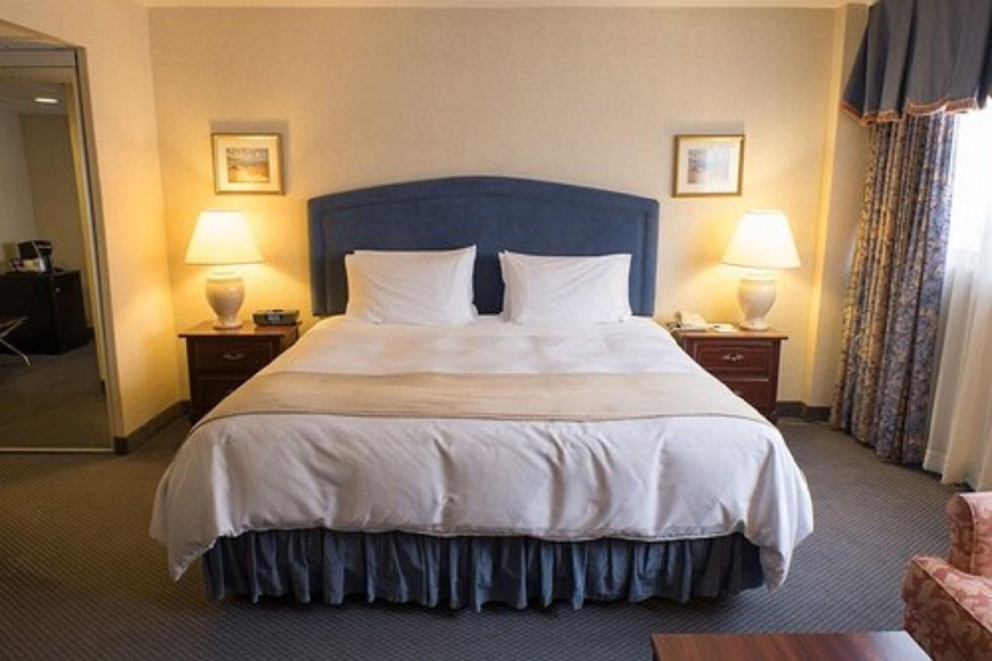 The Roehampton Hotel Торонто Экстерьер фото