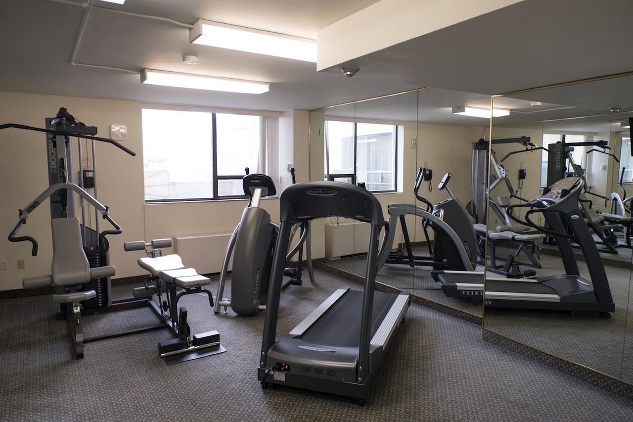 The Roehampton Hotel Торонто Экстерьер фото
