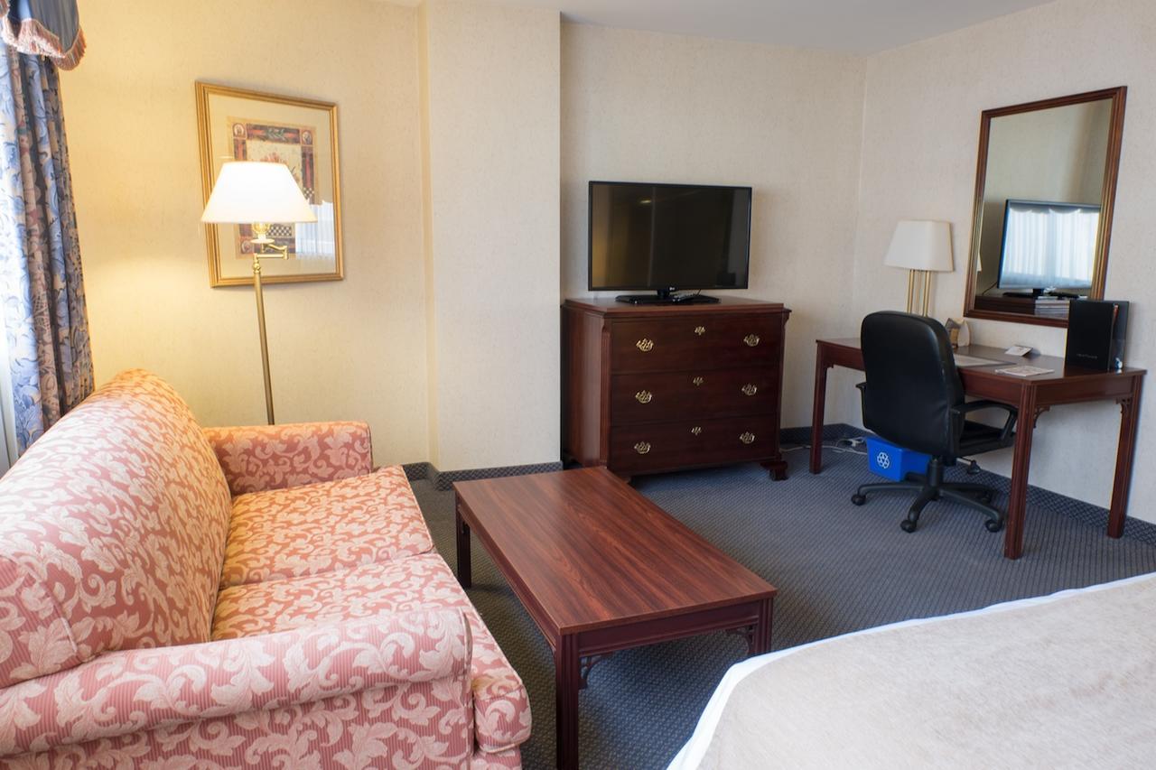 The Roehampton Hotel Торонто Экстерьер фото