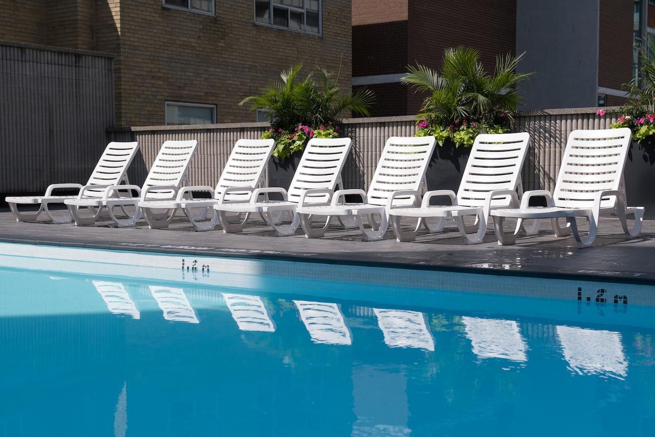 The Roehampton Hotel Торонто Экстерьер фото
